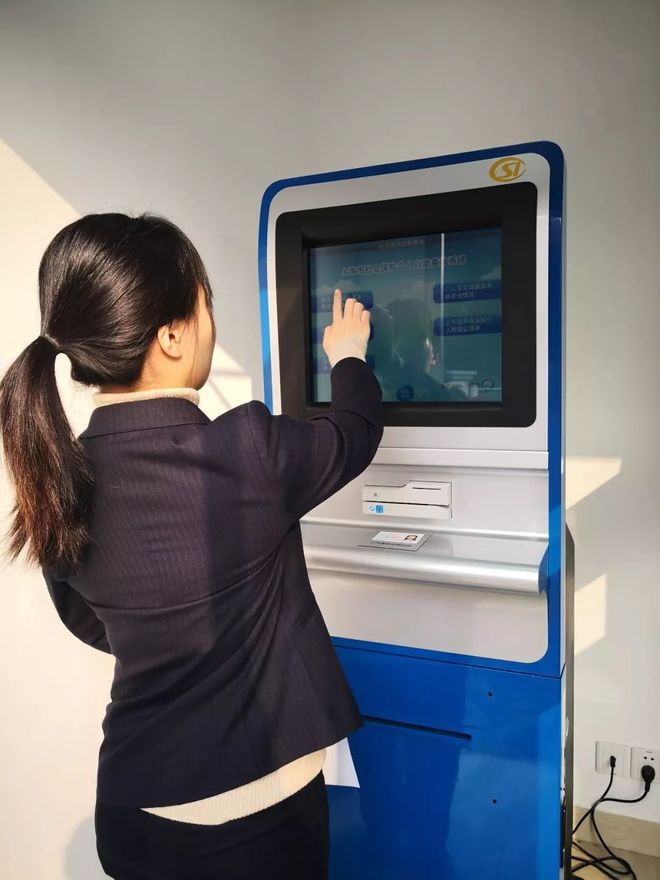 昆明最新24小时套医保卡方法分析(最方便真实的昆明24小时套医保卡联系方式方法)